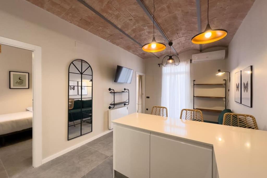 Bebarceloner Sants - 2 Bedrooms Appartamento
