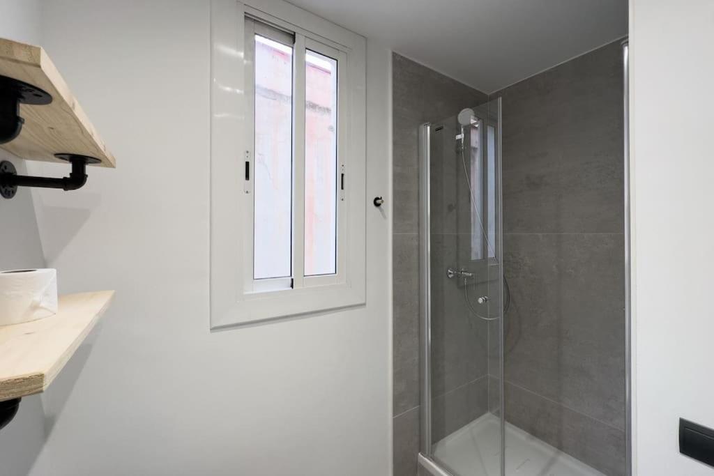 Bebarceloner Sants - 2 Bedrooms Barcellona